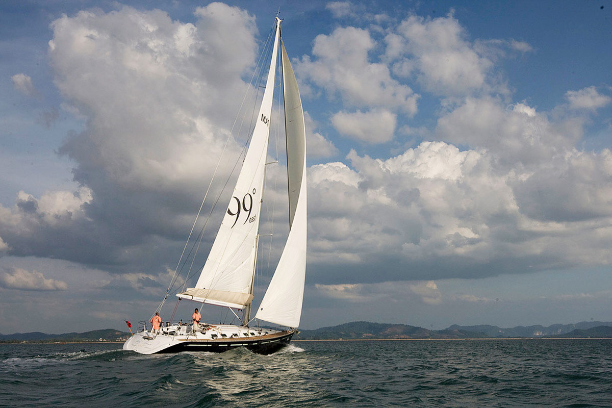 53 foot sailing yacht