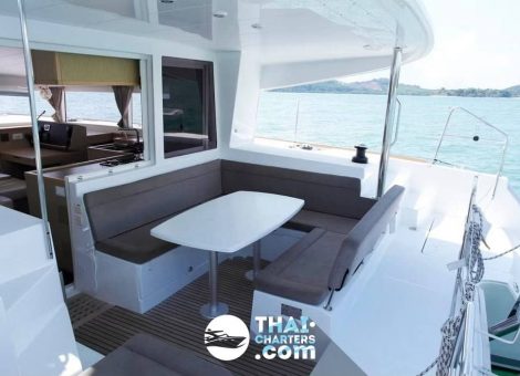 «lagoon 400 S2» парусный катамаран