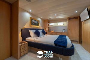 Ajao Motor Yacht For Rent In Phuket
