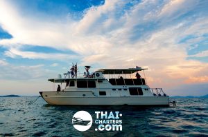 Hakuna Matata Motor Yacht For Rent In Phuket