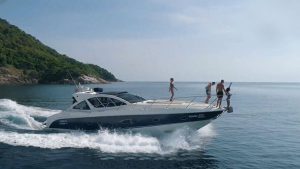 «azimut 50 » моторная яхта