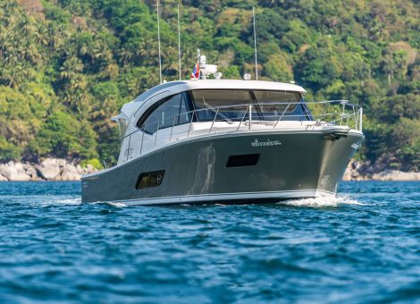 «riviera 58ft» моторная яхта