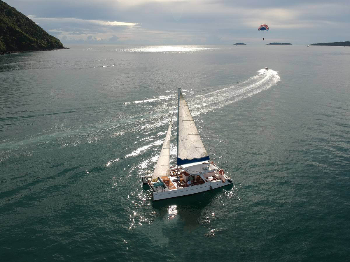 «hong 38ft» парусный катамаран