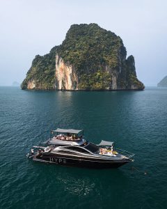 Аренда яхты на Пхукете «azimut 55 Black»