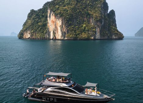 Аренда яхты на Пхукете «azimut 55 Black»