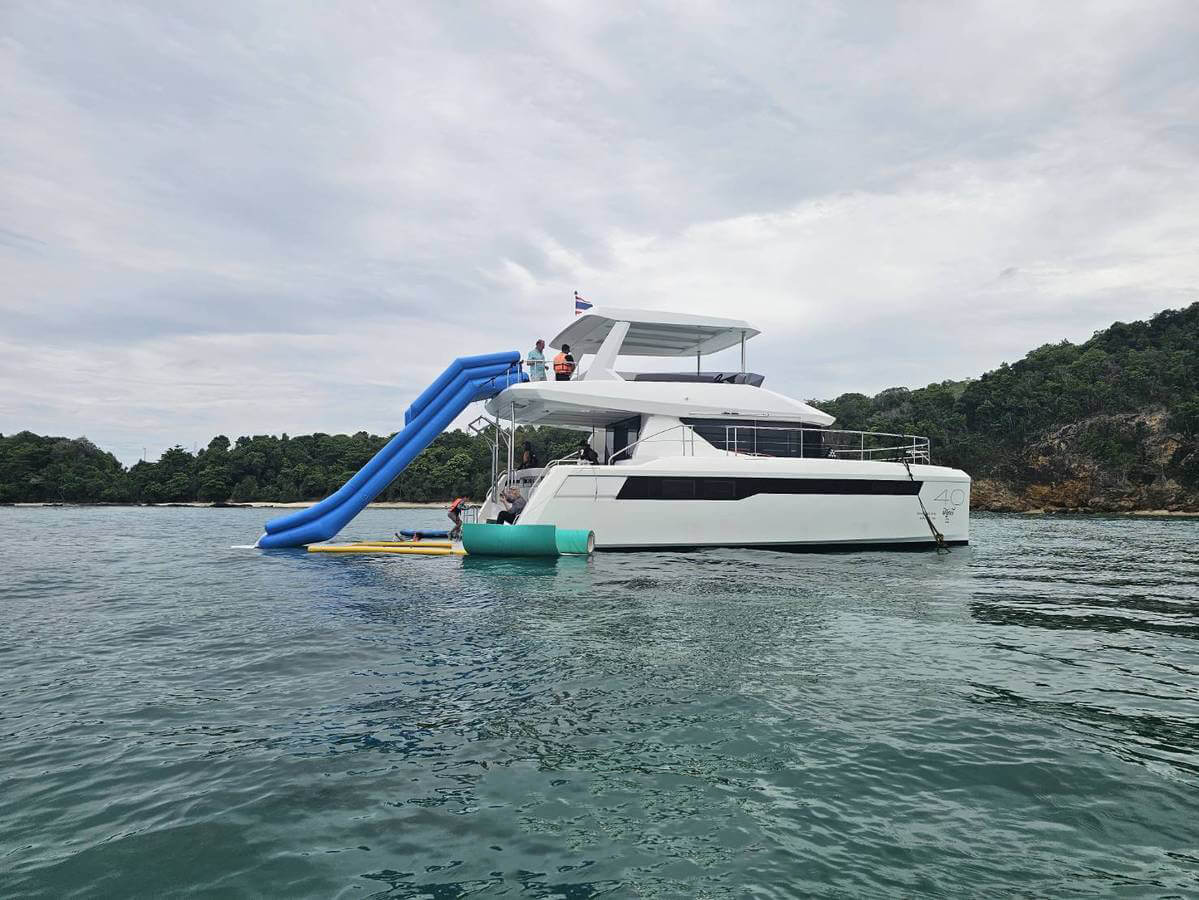 «leopard 40ft» Аренда моторного катамарана на Пхукете