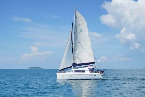«lagoon 421 Peach» Аренда парусного катамарана на Пхукете