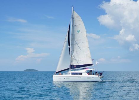 «lagoon 421 Peach» Аренда парусного катамарана на Пхукете