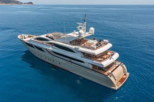 «astondoa 149ft» Аренда моторной яхты на Пхукете