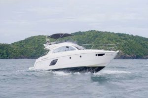 «benetau 49ft» Аренда моторной яхты на Пхукете