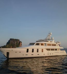 «silentworld 129ft» Аренда моторной яхты на Пхукете