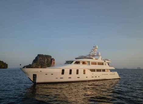 «silentworld 129ft» Аренда моторной яхты на Пхукете