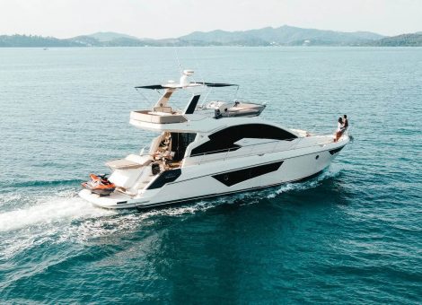 «cranchi 58ft» Аренда моторной яхты на Пхукете