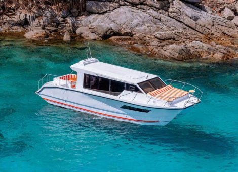 «tequila 37ft» Аренда моторного катамарана на Пхукете