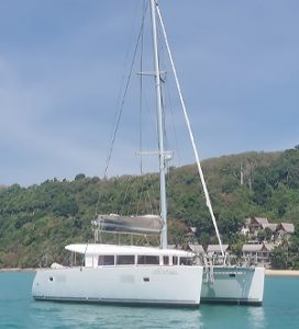 Продажа парусного катамарана «lagoon 400 S2 Helios» на Пхукете