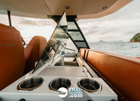 «madam Shadow 34ft» Аренда катера на Пхукете