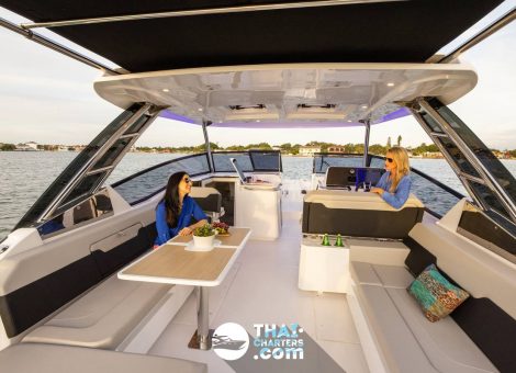 «aquila 32ft» Аренда моторного катамарана на Пхукете