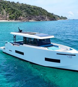 «d50 Coupe» Аренда моторной яхты на Пхукете