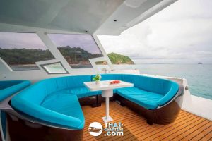 «dolphin 50ft» Аренда моторного катамарана на Пхукете