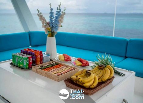 «dolphin 50ft» Аренда моторного катамарана на Пхукете