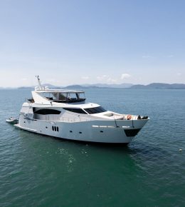 «beluga 88ft» Аренда моторной яхты на Пхукете