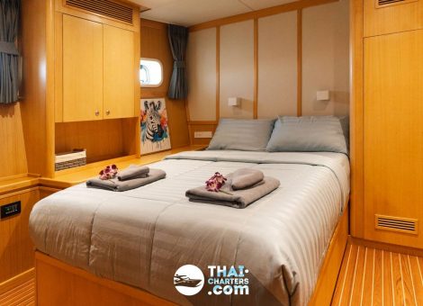 «beluga 88ft» Аренда моторной яхты на Пхукете