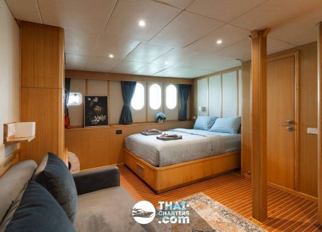 «beluga 88ft» Аренда моторной яхты на Пхукете