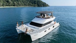 «bon Bon 52ft» Аренда моторного катамарана на Пхукете